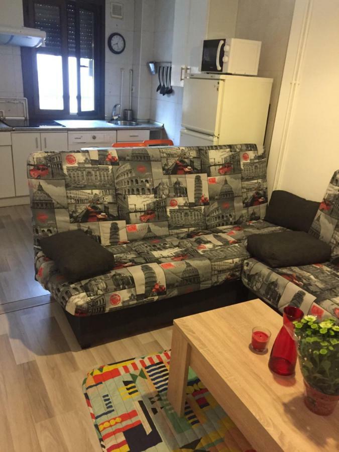 Piso En El Humedo, Al Lado Plaza Mayor ليون المظهر الخارجي الصورة